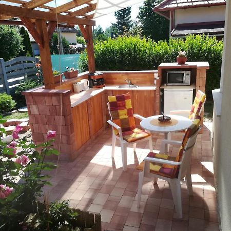 Betty Apartman Balatonfuzfo Exterior photo