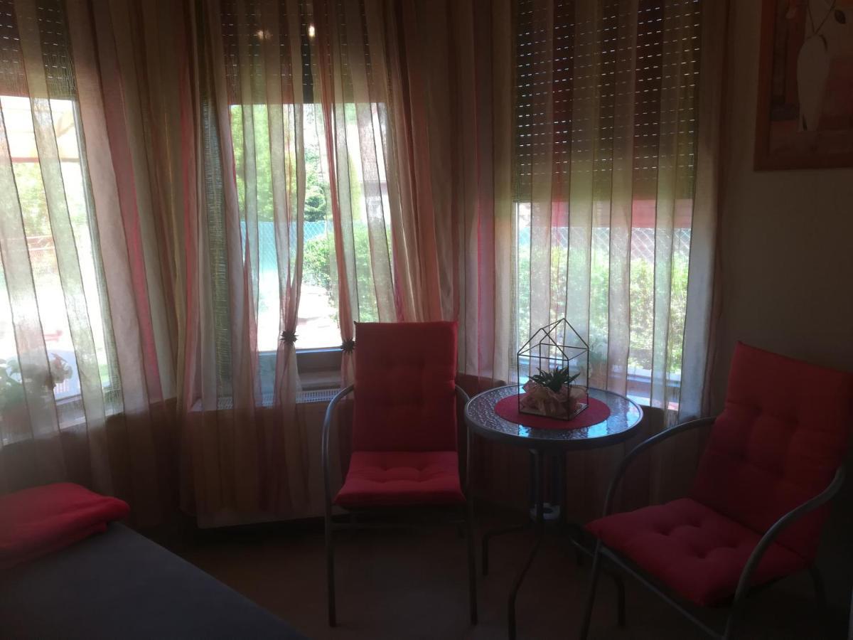 Betty Apartman Balatonfuzfo Exterior photo